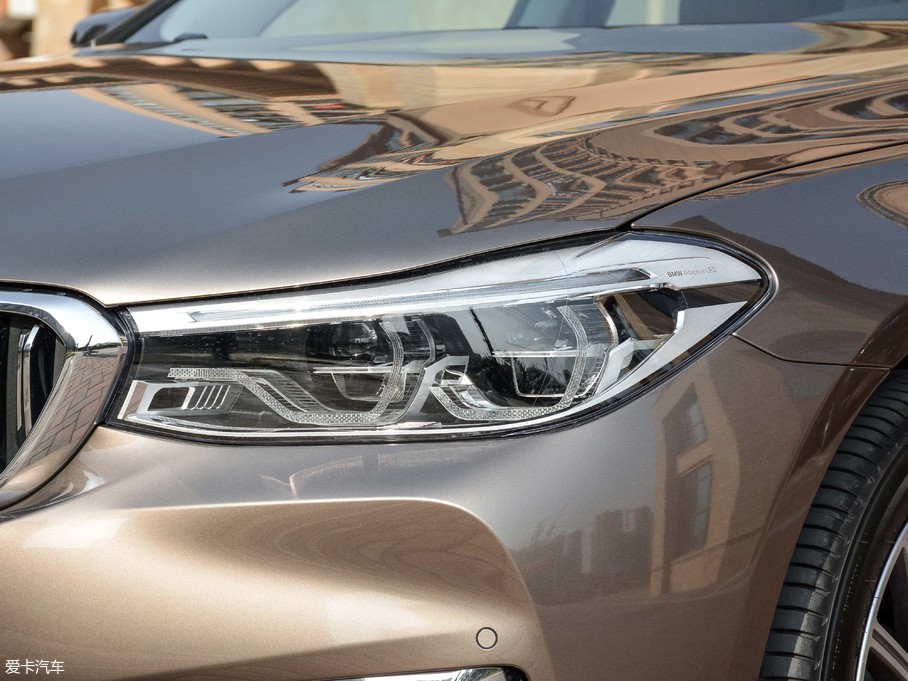 2018R6ϵGT 630i AOӋb