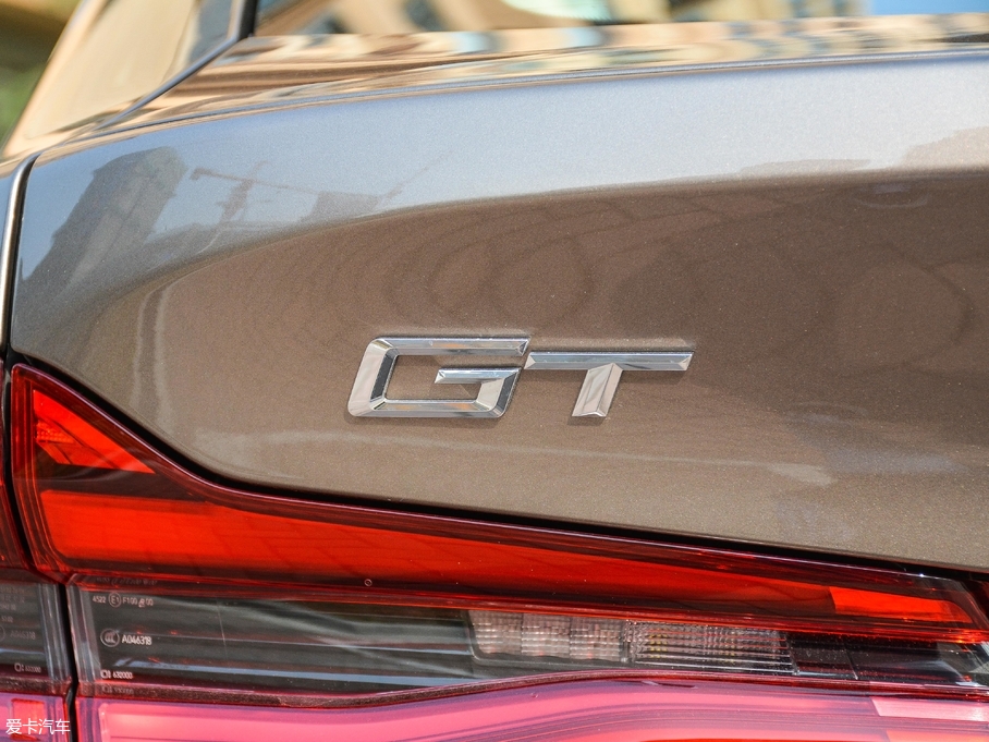 2018R6ϵGT 630i AOӋb