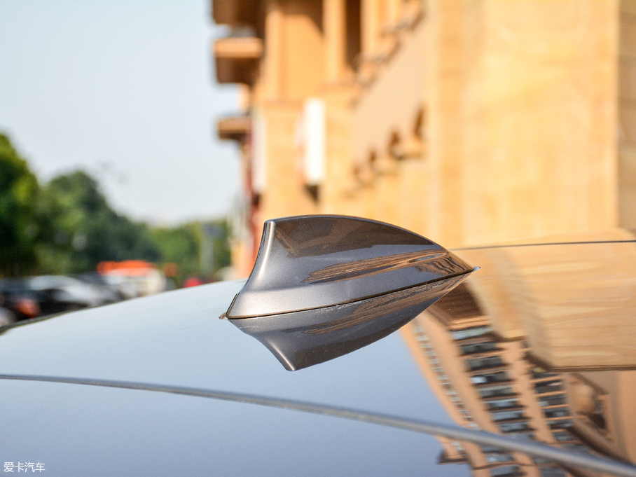 2018R6ϵGT 630i AOӋb