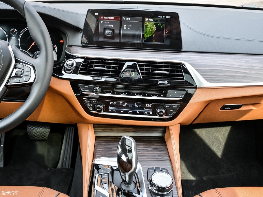 2018R6ϵGT 630i AOӋb