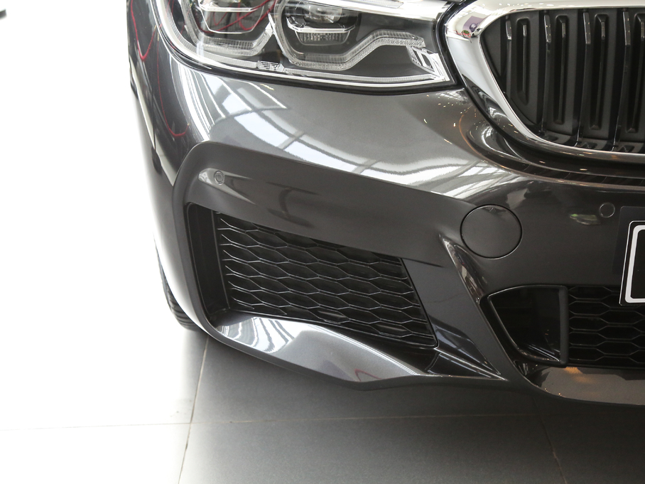 2018R6ϵGT 630i M\b