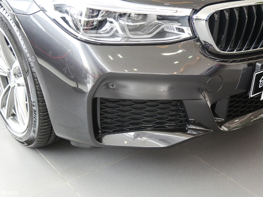 2018R6ϵGT 630i M\b