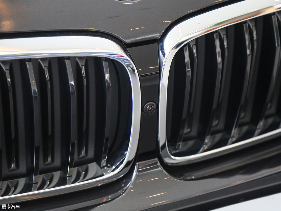 2018R6ϵGT 630i M\b