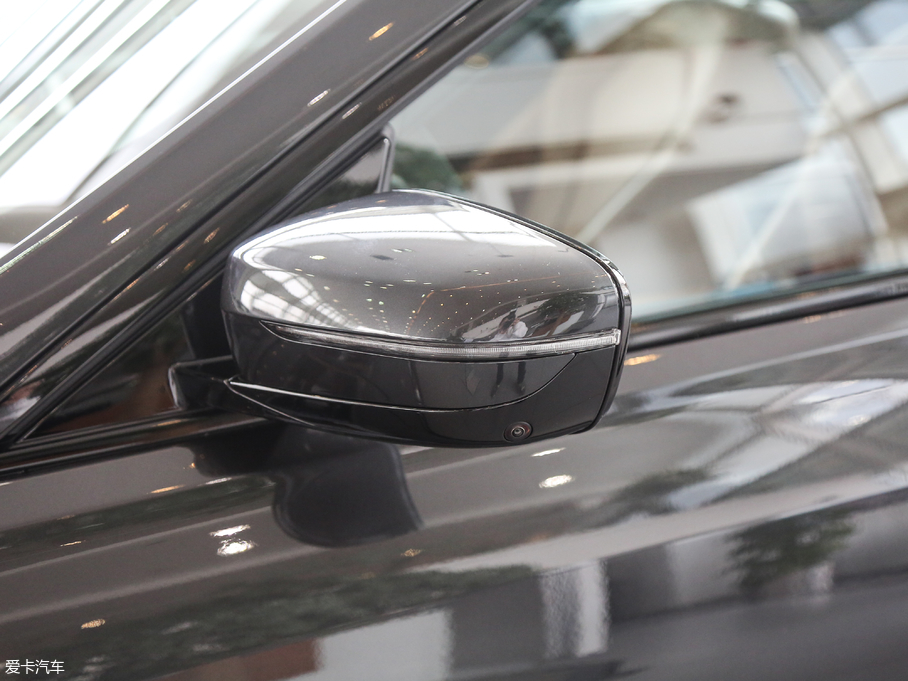 2018R6ϵGT 630i M\b