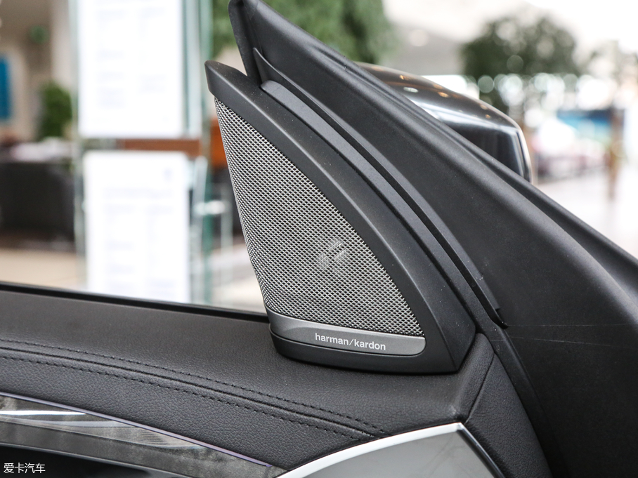 2018R6ϵGT 630i M\b