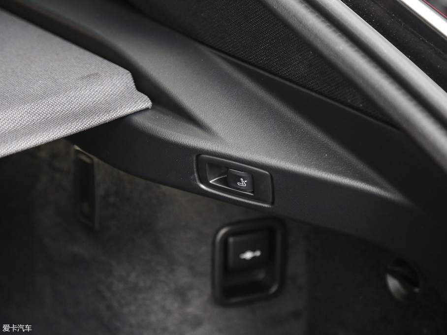 2018R6ϵGT 630i M\b