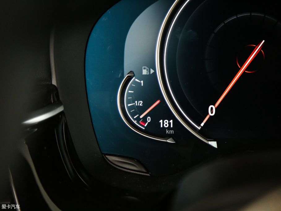 2018R6ϵGT 630i M\b