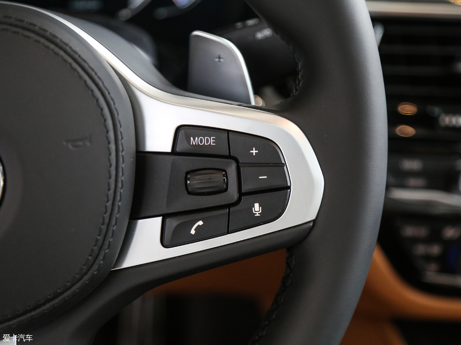 2018R6ϵGT 630i M\b