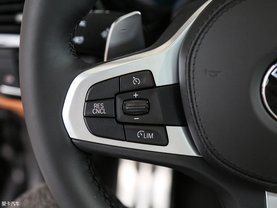 2018R6ϵGT 630i M\b