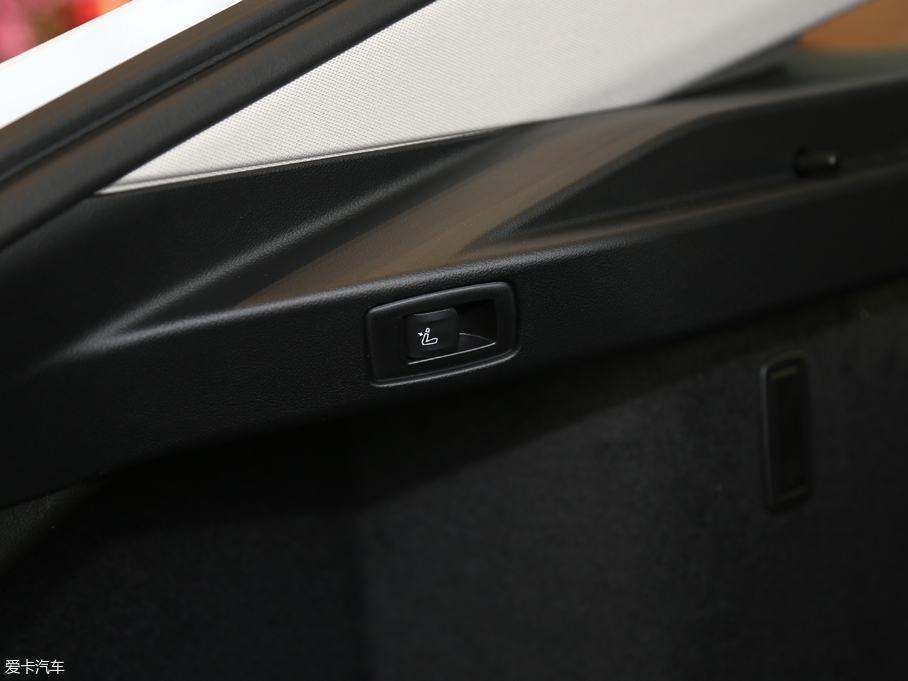 2018R6ϵGT 630i AO(sh)Ӌb