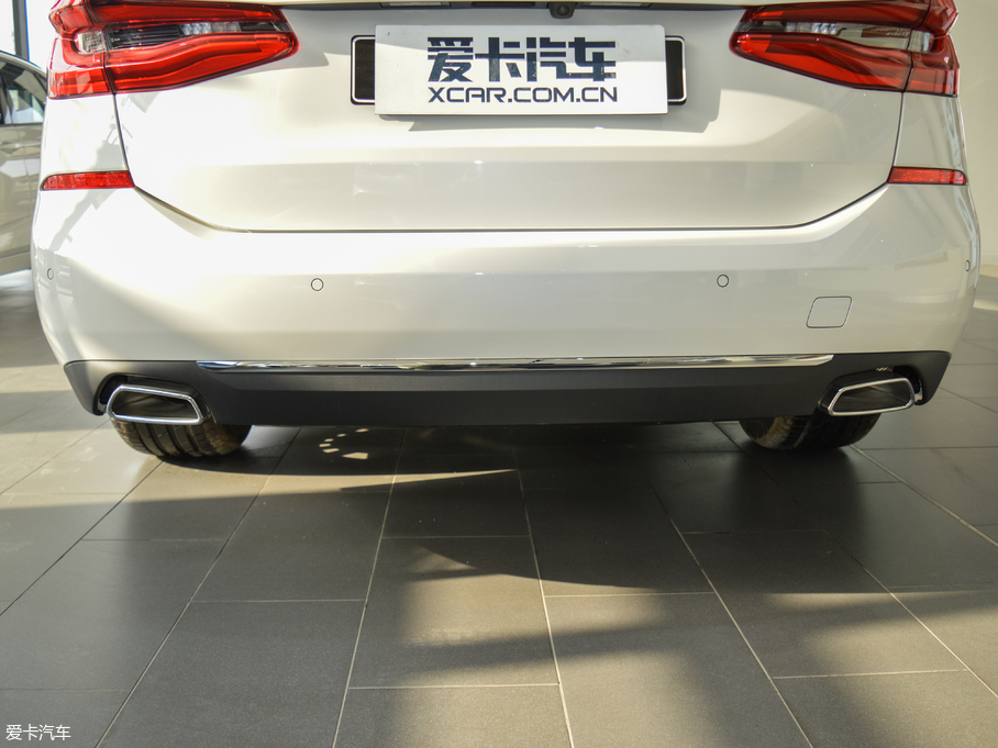 2018R6ϵGT 630i AOӋb