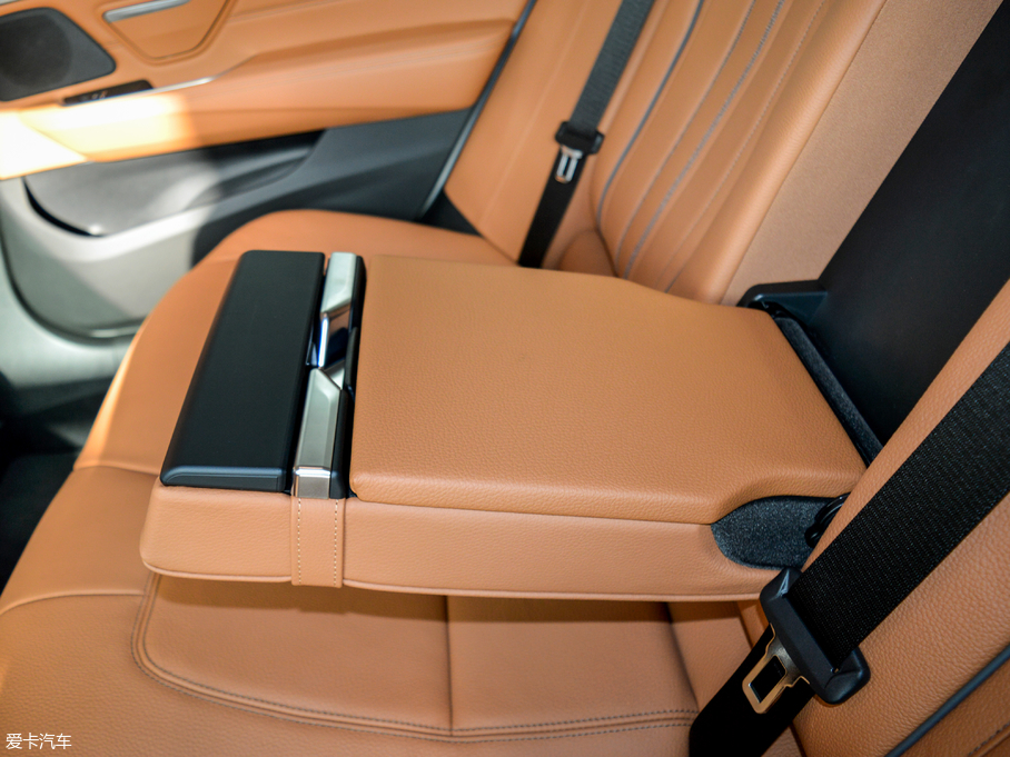 2018R6ϵGT 630i AO(sh)Ӌb