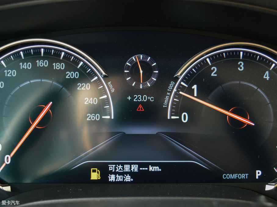 2018R6ϵGT 630i AOӋb