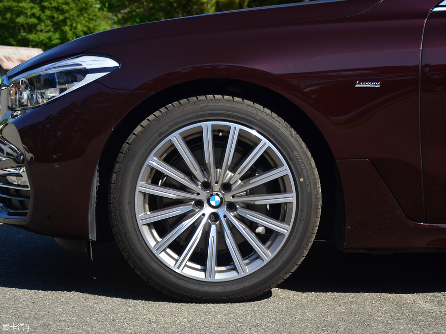 2018R6ϵGT 630i AOӋb