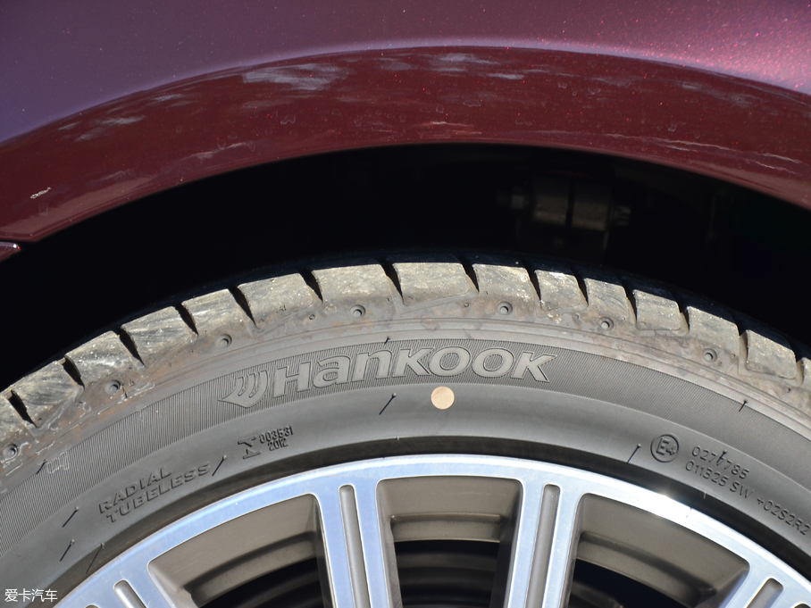 2018R6ϵGT 630i AOӋb