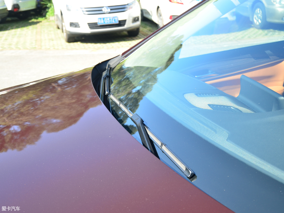 2018R6ϵGT 630i AOӋb