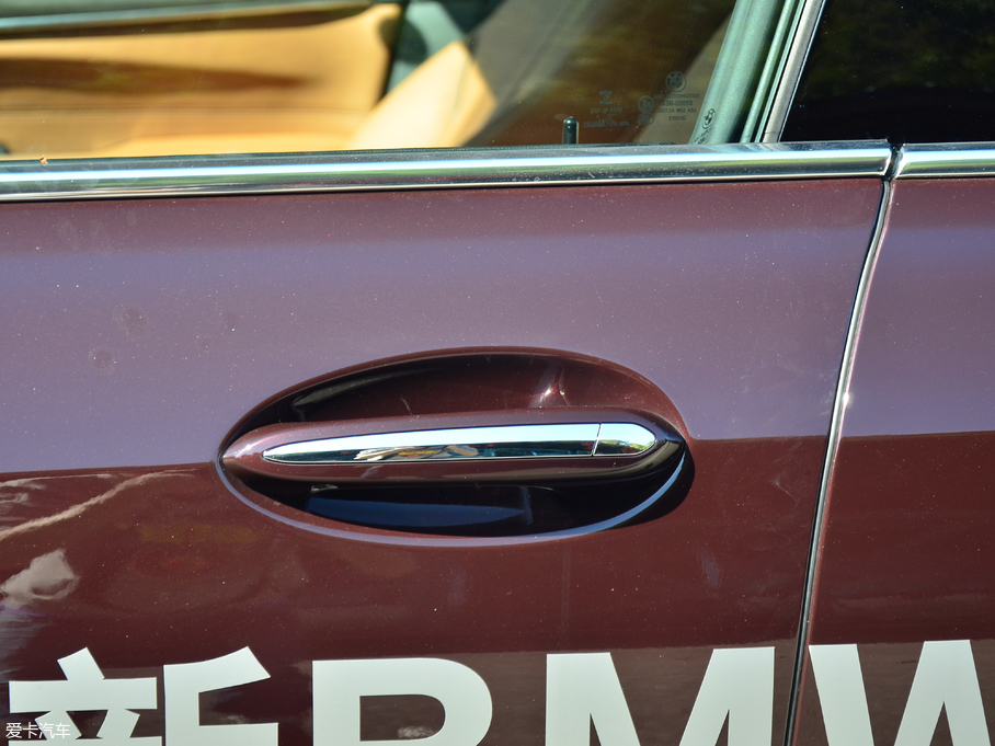 2018R6ϵGT 630i AOӋb