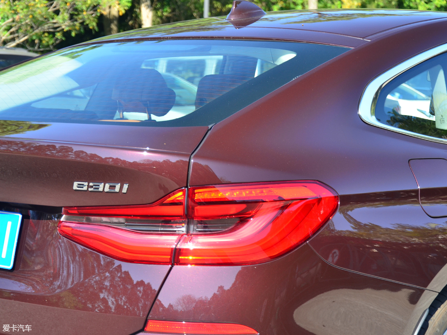 2018R6ϵGT 630i AOӋb