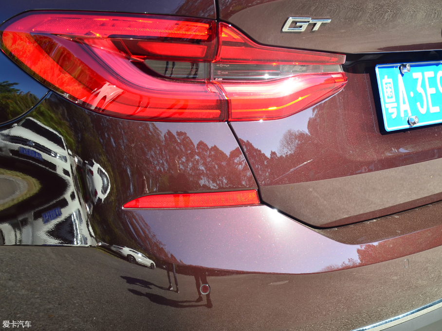 2018R6ϵGT 630i AOӋb