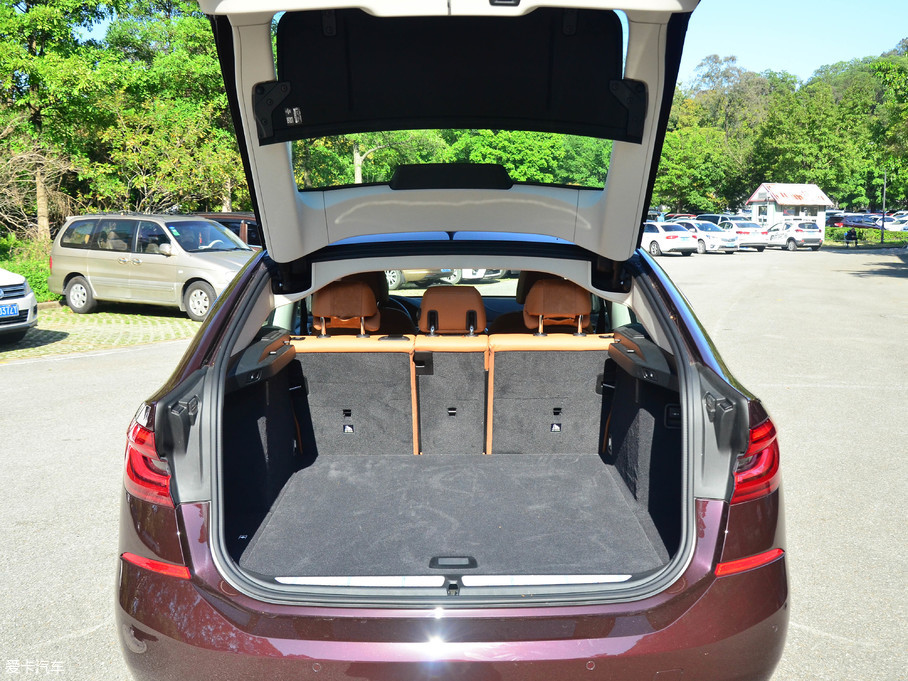 2018R6ϵGT 630i AOӋb