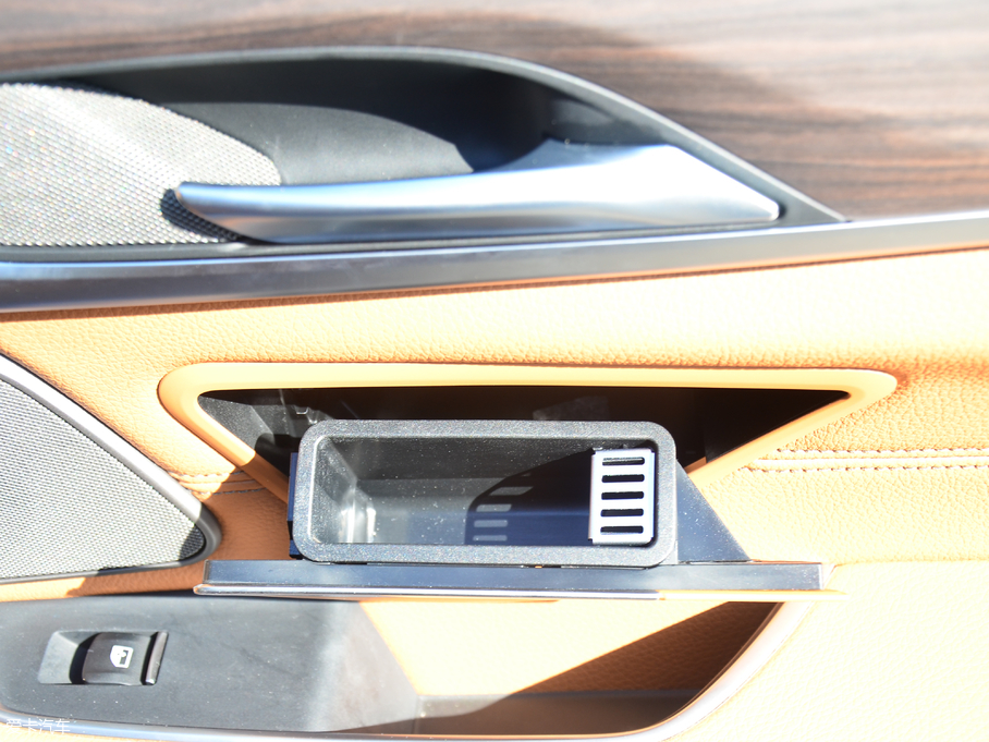 2018R6ϵGT 630i AOӋb