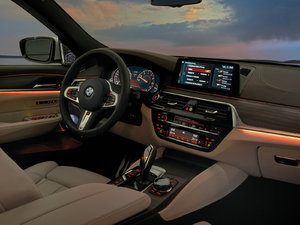 2018640i xDrive п؅^