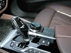 2018640i xDrive M\b п؅^