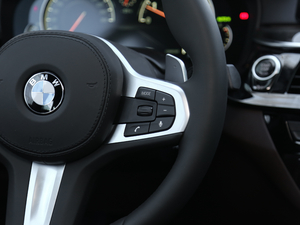 2018640i xDrive M\(yn)(dng)b п؅^(q)