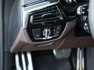 2018640i xDrive M\b п؅^