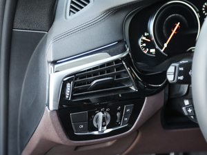 2018640i xDrive M\b п؅^