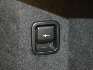 2018630i M\(yn)(dng)b g