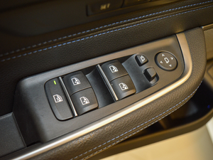 2018630i M\b {܇ƅ^(q)	