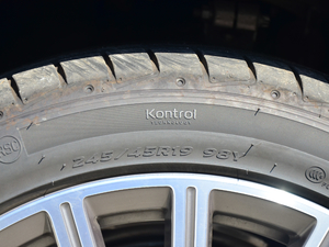 2018630i AOӋb ݆̥ߴ