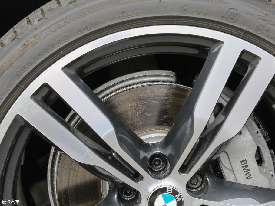 2018R7ϵ 740Li I(lng) M\(yn)(dng)b