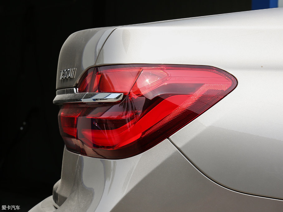 2018R7ϵ 730Li  ׿Խb