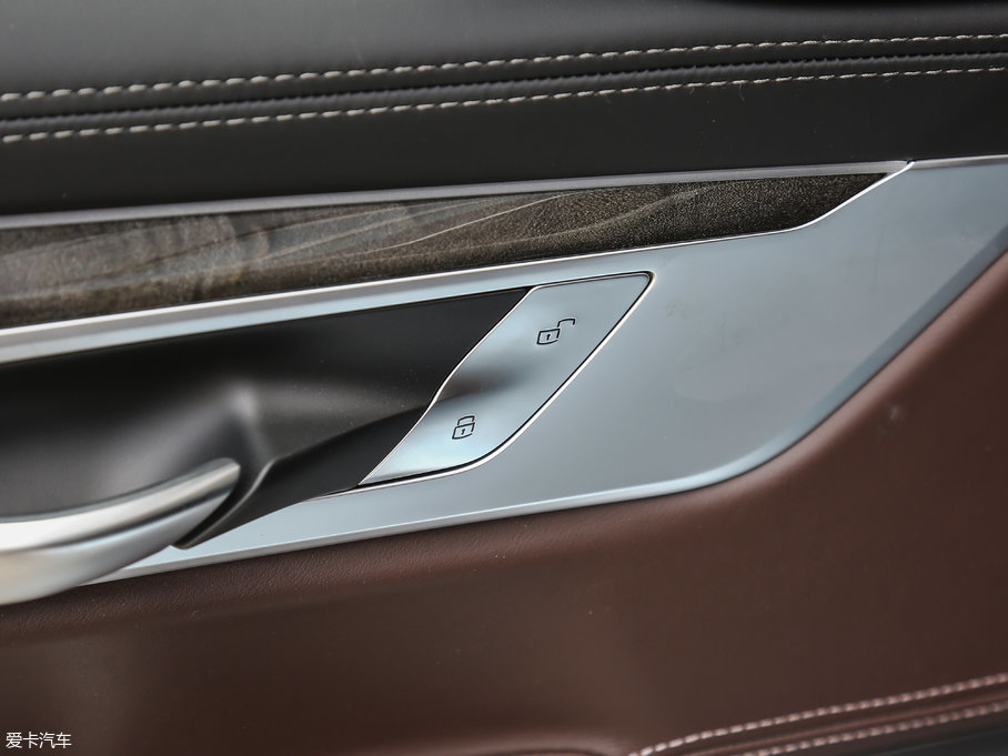 2018R7ϵ 730Li  ׿Խb