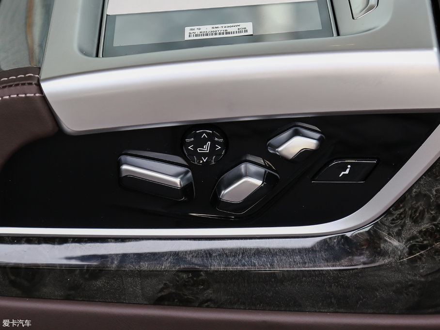 2018R7ϵ 730Li  ׿Խb