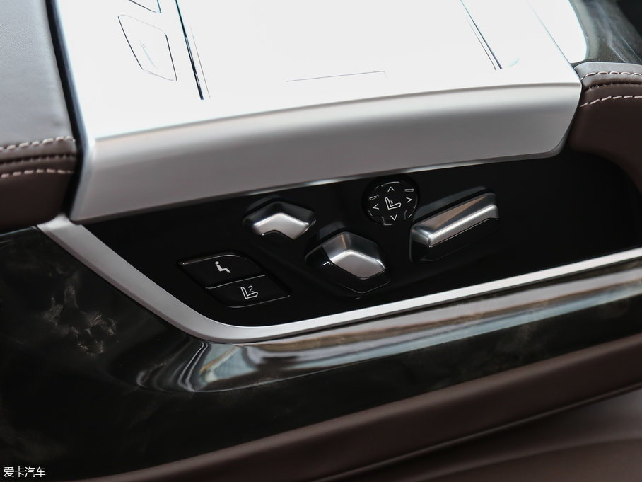 2018R7ϵ 730Li  ׿Խb