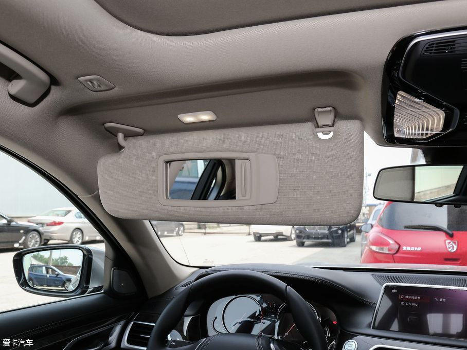 2018R7ϵ 730Li  ׿Խb