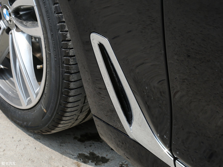 2018R7ϵ 730Li  M\b