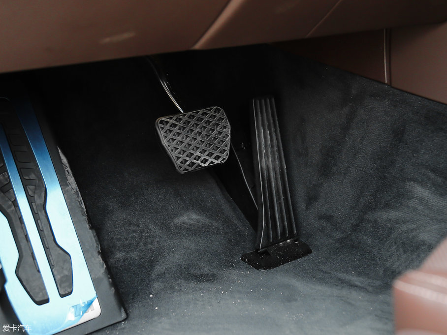 2018R7ϵ 730Li  M\b