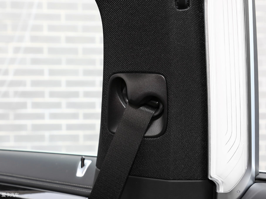 2018R7ϵ 730Li  M\b