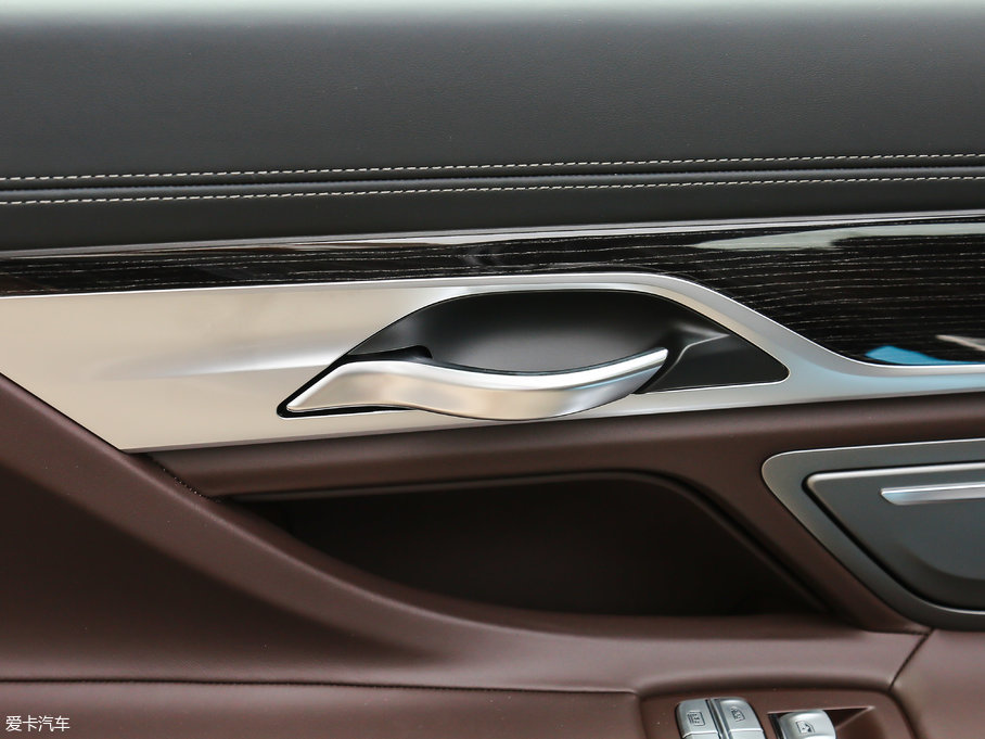 2018R7ϵ 730Li  M\b