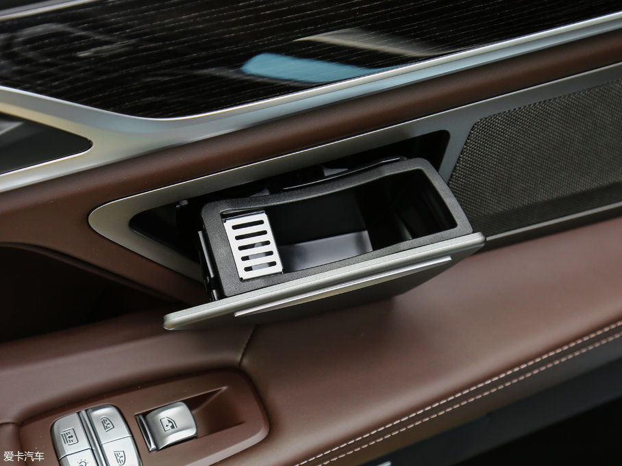 2018R7ϵ 730Li  M\b