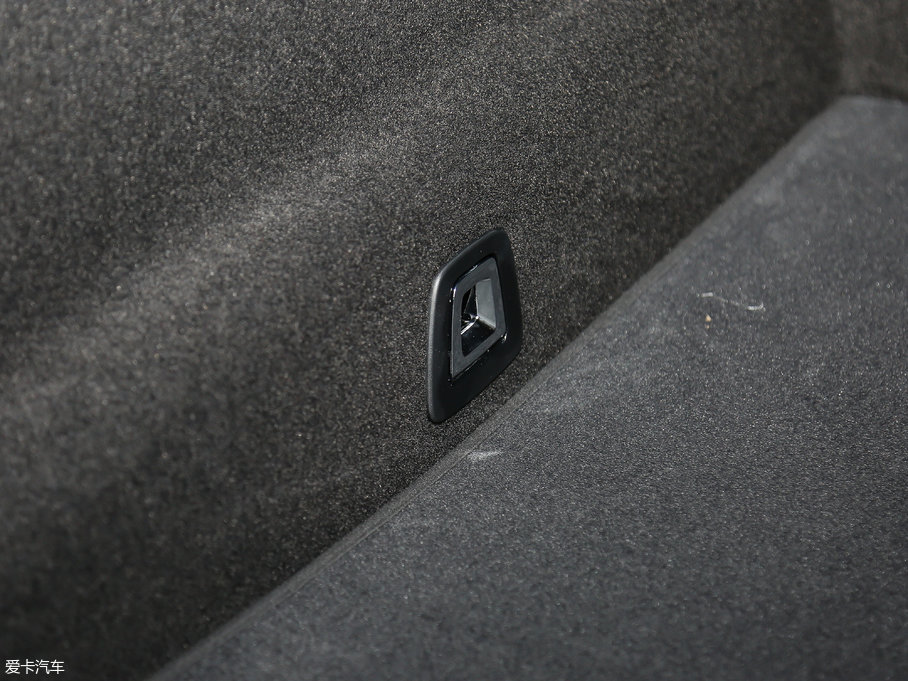 2018R7ϵ 730Li  M\b