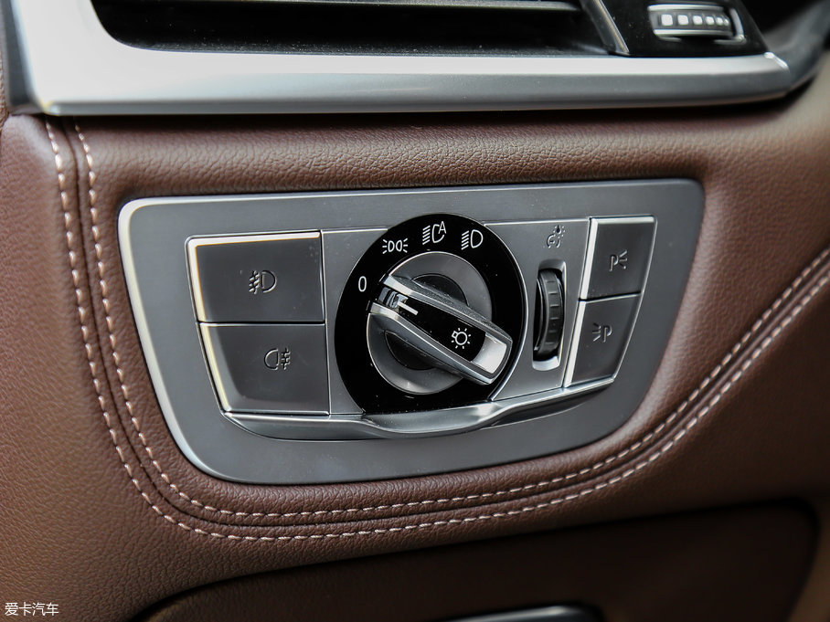 2018R7ϵ 730Li  M\b