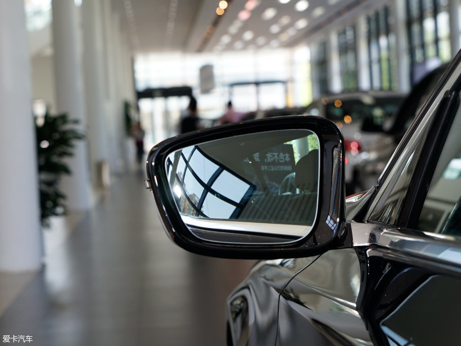 2018R7ϵ 730Li I M\b