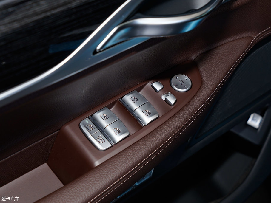 2018��R7ϵ 730Li �I���� M�\�����b