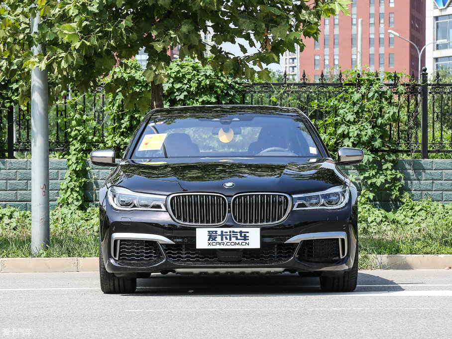 20187ϵ M760Li xDrive