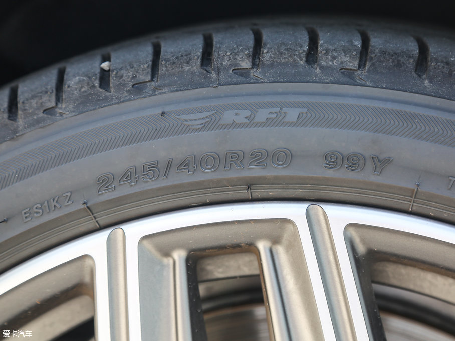 2018R7ϵ M760Li xDrive